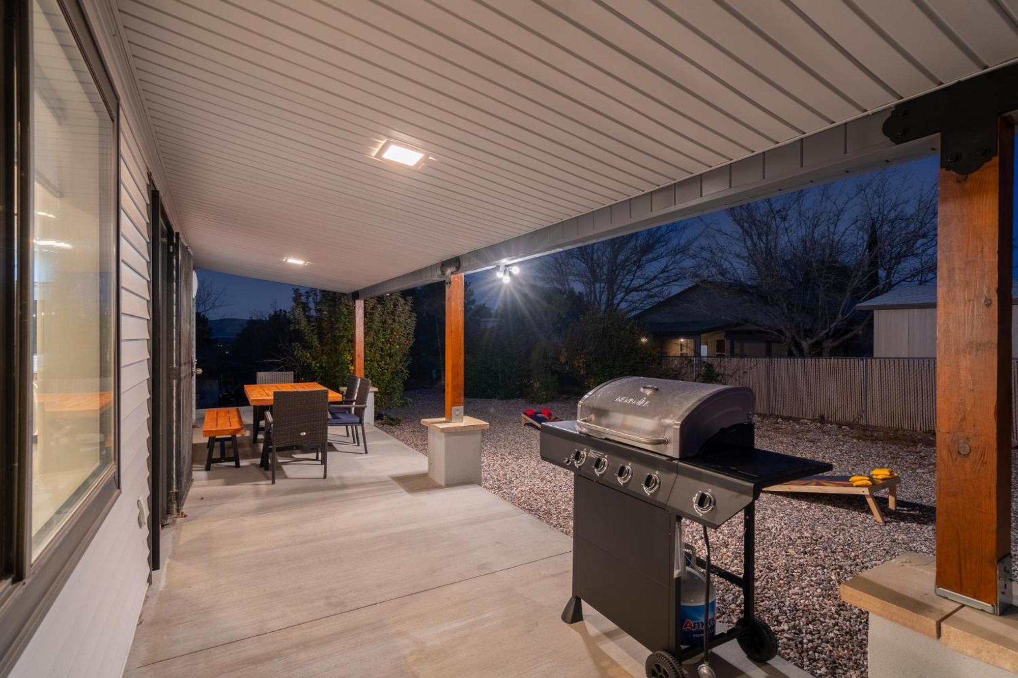 Mountainview Zen Retreat With Hot Tub, Game Room, Close To Old Town كوتنوود المظهر الخارجي الصورة